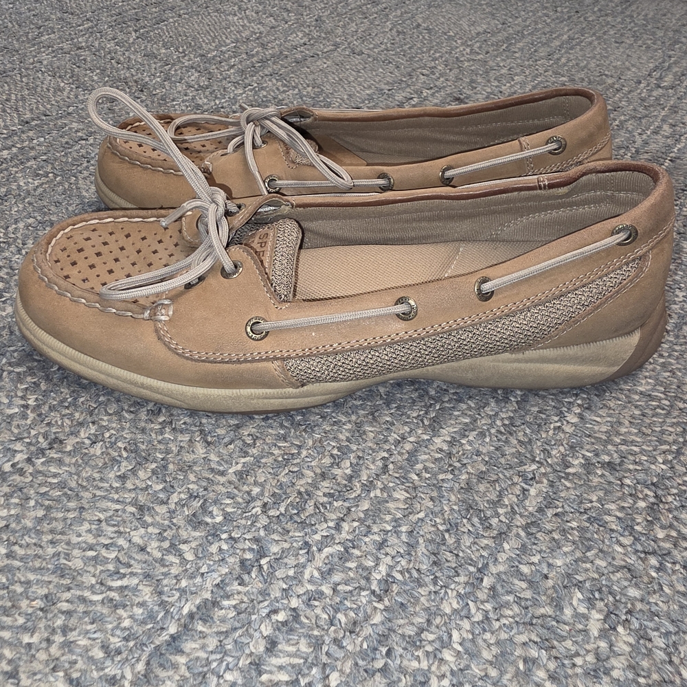Women's Tan Boat Sperry Shoes Slip-Ons